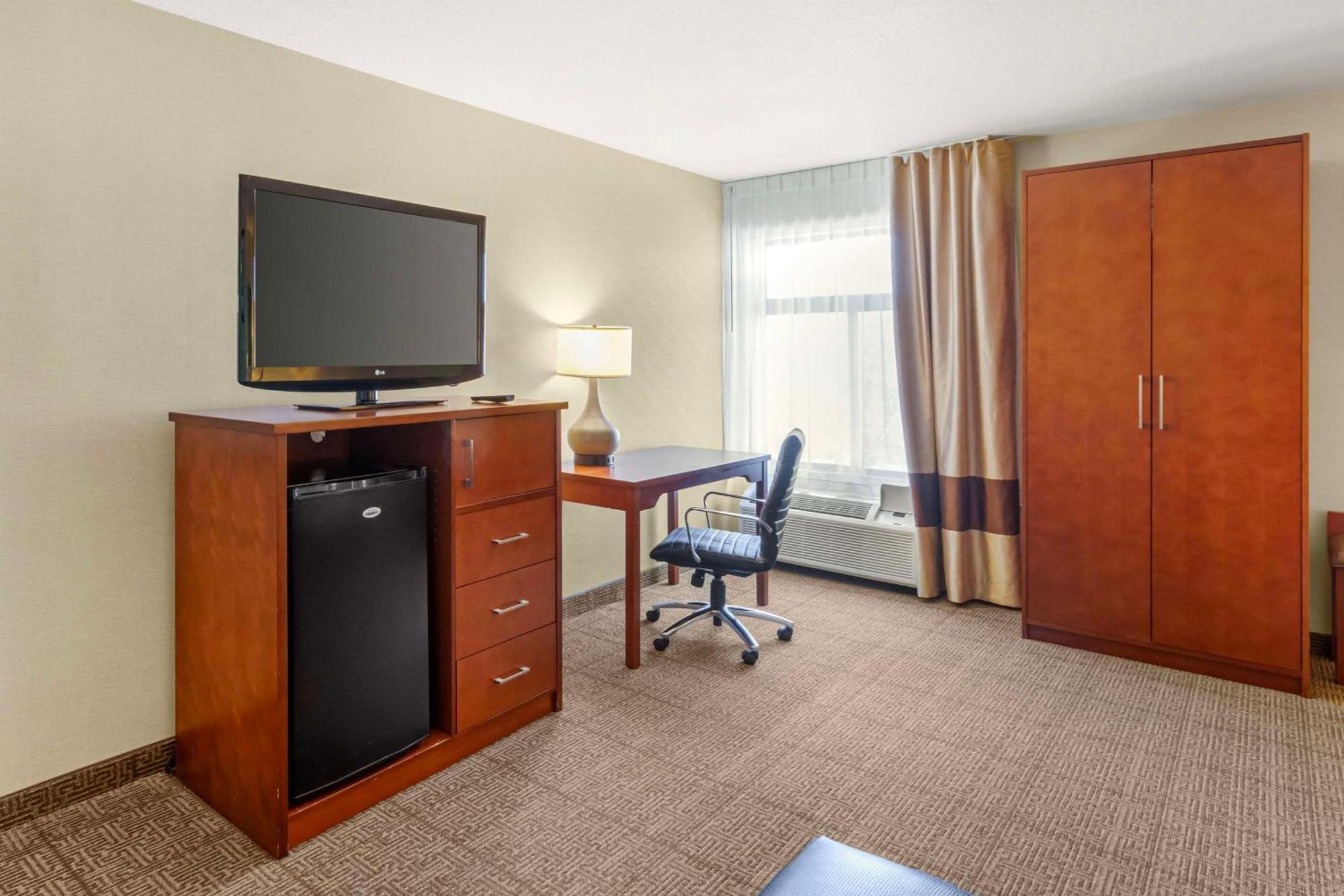 Comfort Inn & Suites Near Fallon Naval Air Station Ngoại thất bức ảnh