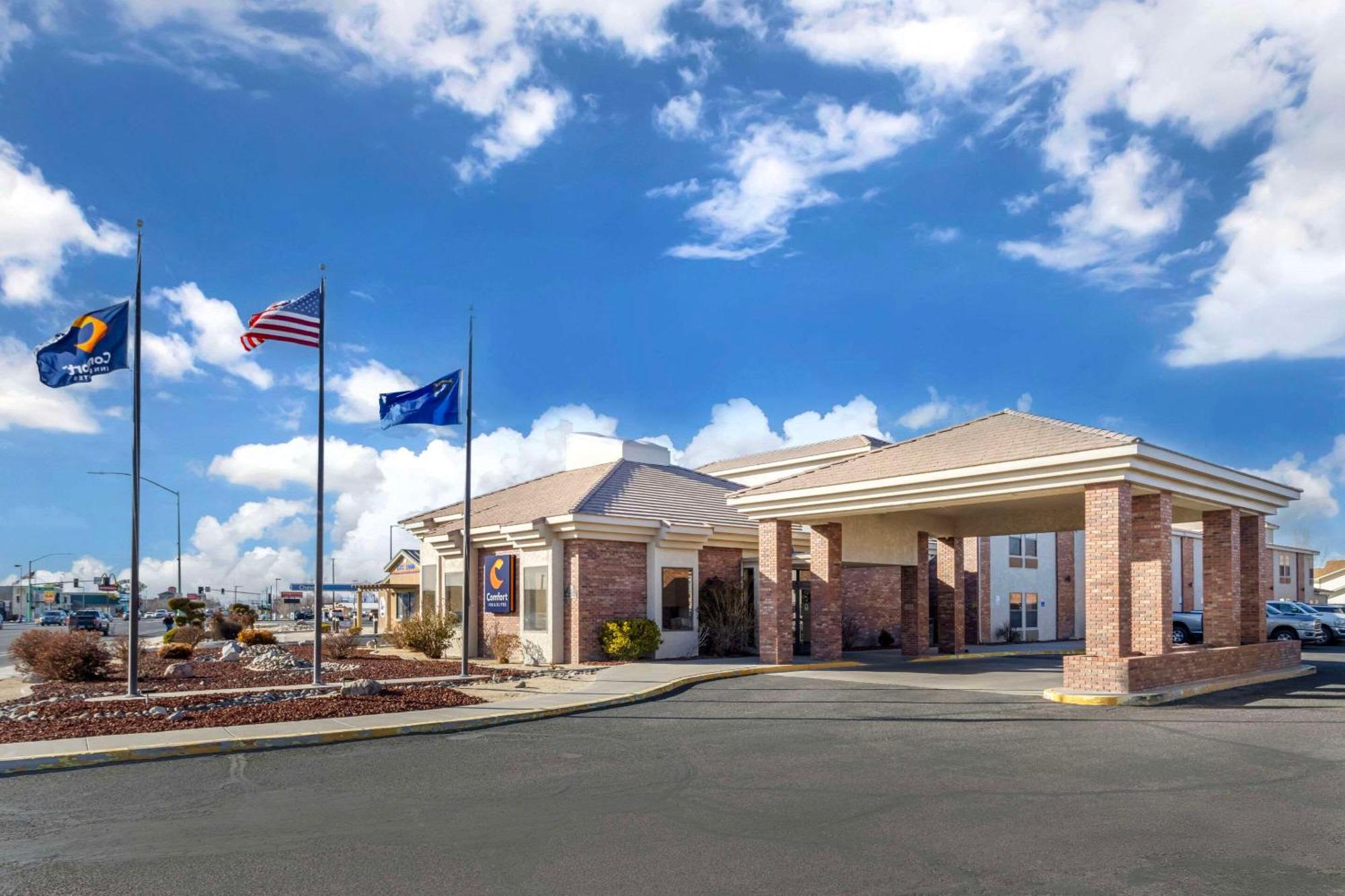 Comfort Inn & Suites Near Fallon Naval Air Station Ngoại thất bức ảnh